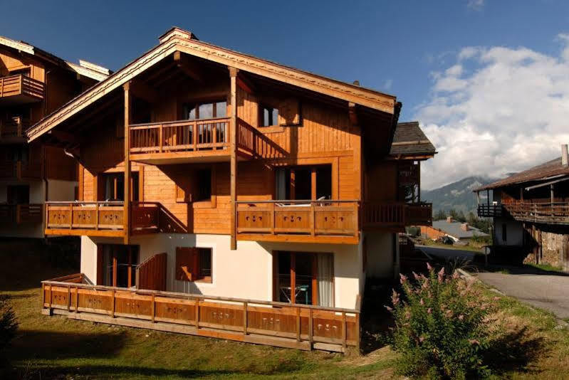 Residence Odalys Le Village Нотр-Дам-де-Белькомб Экстерьер фото